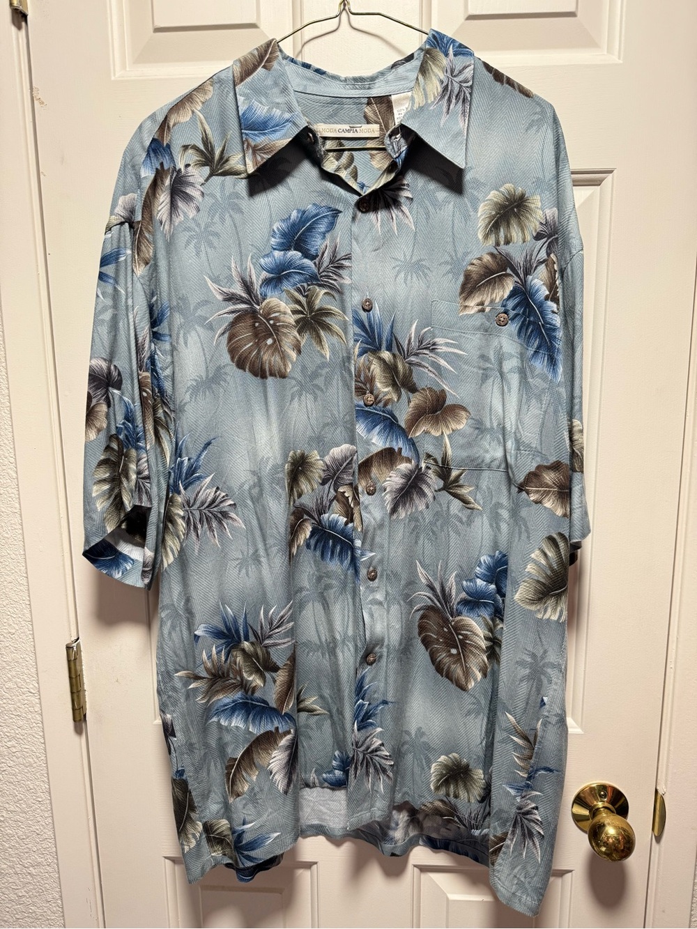 Campia Moda Blue Tropical Hawaiian Leaf Print Button Up Vacation Shirt